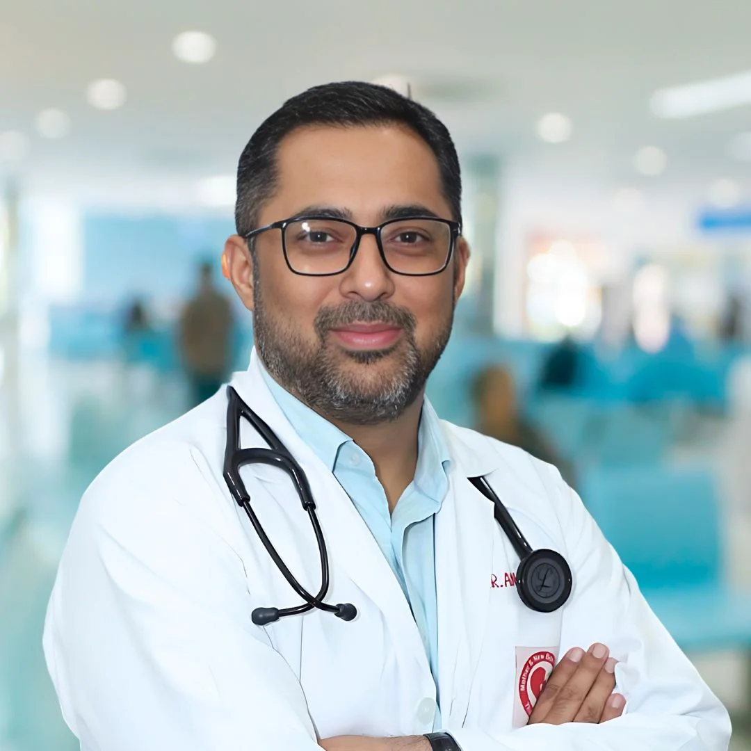 Dr Anuj Thakur